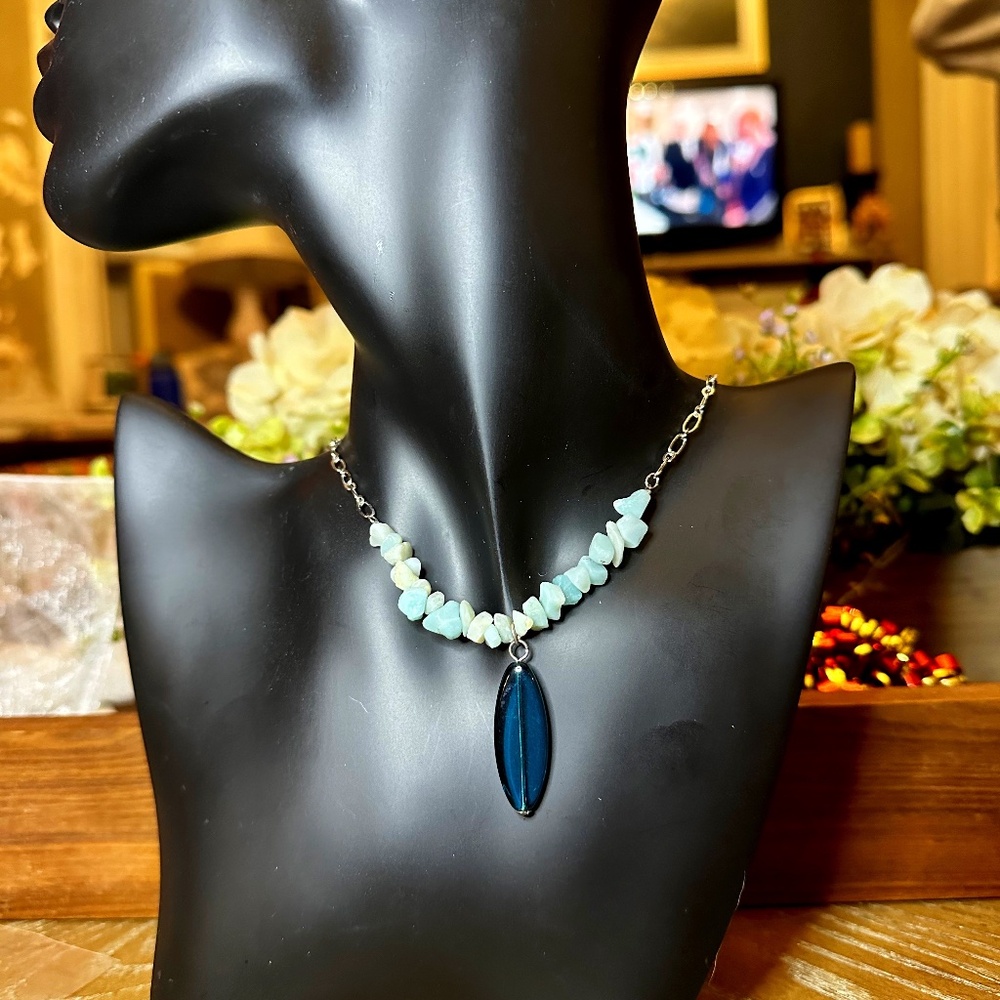 Sabika Playful Textures Natural Crystal Necklace